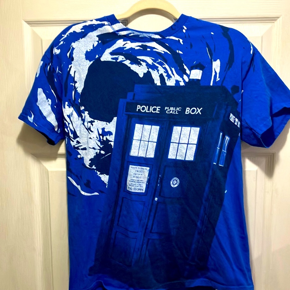 Dr. Who Tardis shirt ripple junction